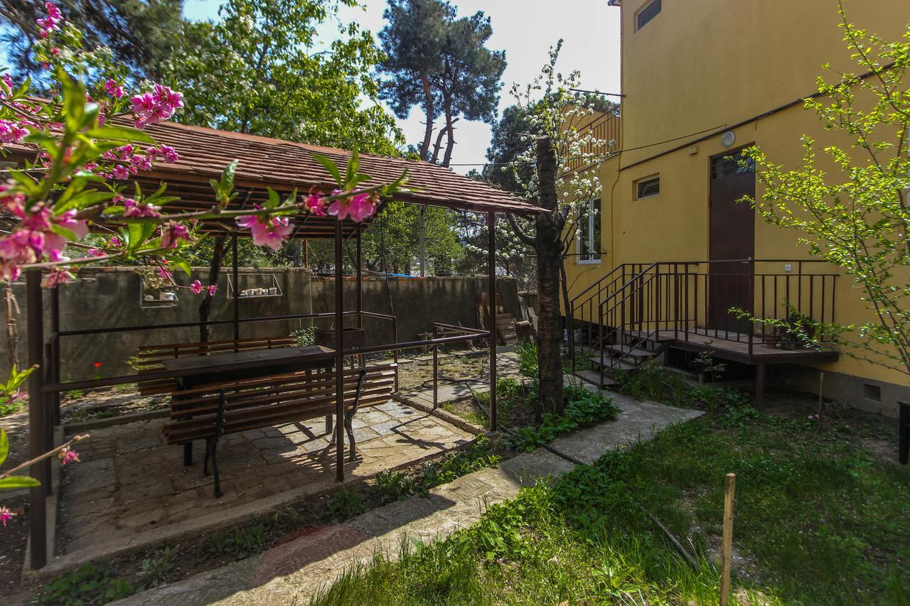 Apartment Gardens 44 Tbilisi Exterior foto